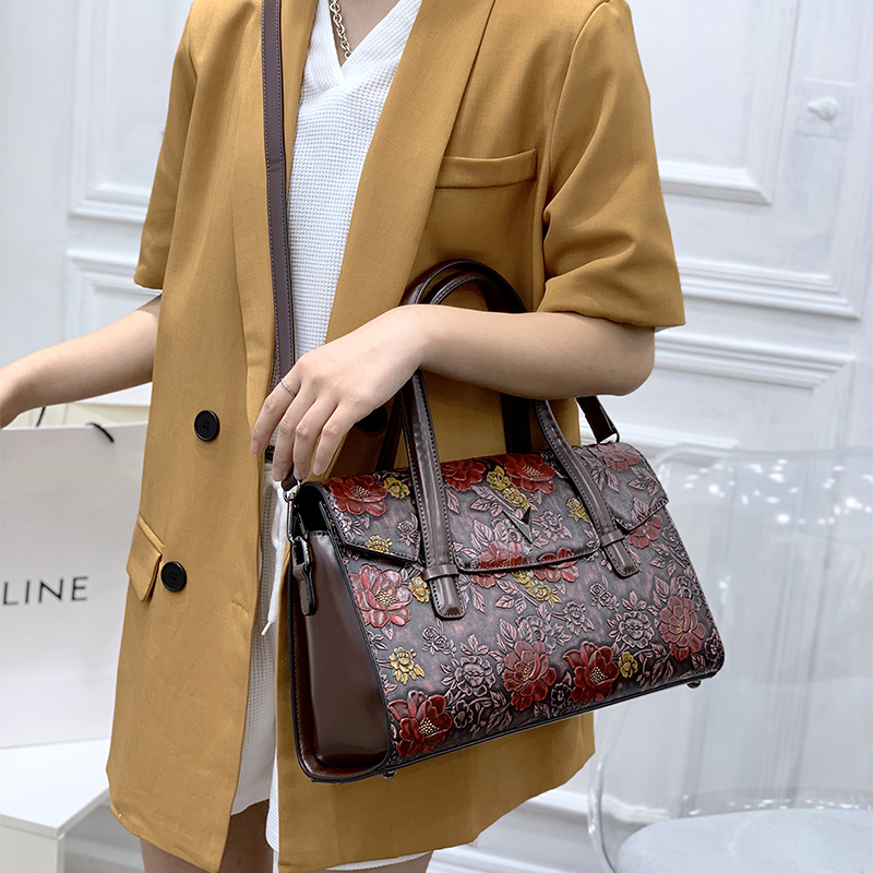Bolsas Vintage 3D com Estampa  - Luxury Bags That Are Vegan avaliação e preço